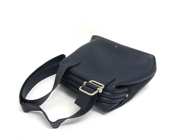 ■極美品■ OSOI オソイ レザー ショルダーバッグ 肩掛け レディース ネイビー系 FU7752 □極美品□ OSOI オソイ レザー ショルダーバッグ 肩掛け レディース