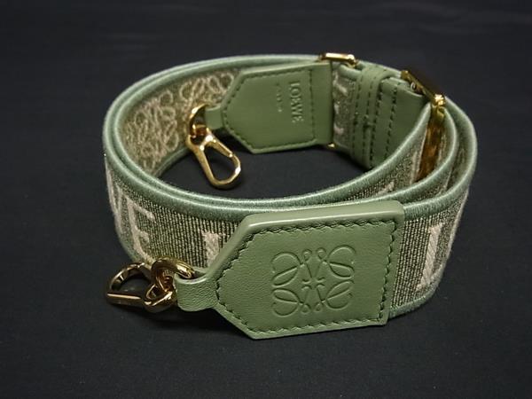 ■美品■ LOEWE ロエベ アナグラム キャンバス ショルダーストラップ  肩掛け 斜め掛け グリーン系×アイボリー系 FU8288