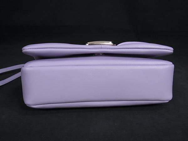 ■新品■未使用■ Roger Vivier ロジェヴィヴィエ ヴィヴ レザー 2WAY ショルダーバック クラッチバッグ ライトパープル系 FX0632_5