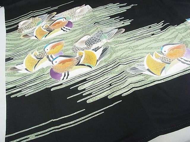 平和屋本店●極上　人間国宝・羽田登喜男　黒留袖　鴛鴦　九羽　金彩　着丈165.5cm　裄丈66cm　正絹　逸品　3kk3945_3