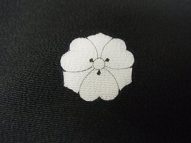 平和屋本店●極上　人間国宝・羽田登喜男　黒留袖　鴛鴦　九羽　金彩　着丈165.5cm　裄丈66cm　正絹　逸品　3kk3945_8