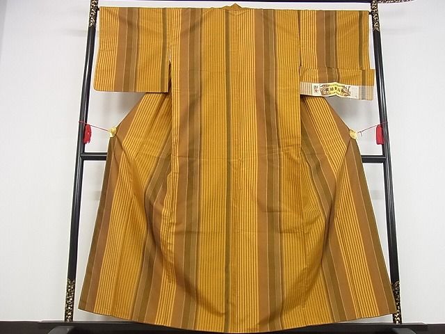 平和屋本店■極上　本場黄八丈　平織　紬　縞　証紙付き　西條　着丈156cm　裄丈66.5cm　正絹　逸品　4kk0237