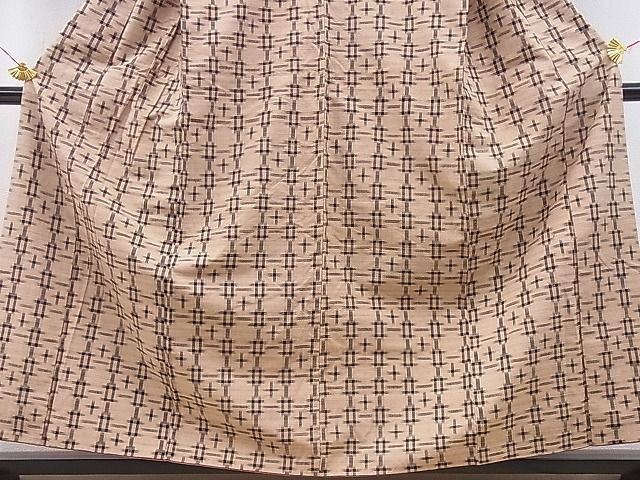 平和屋着物○国指定重要無形文化財 本場久米島紬 手織 井桁絣 逸品