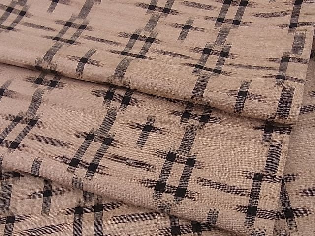 平和屋着物●国指定重要無形文化財　本場久米島紬　手織　井桁絣　逸品　BAAA3041zb