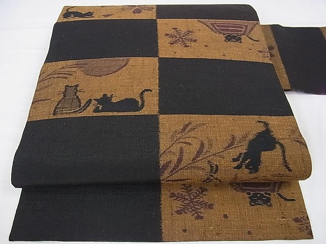 平和屋本店■極上　全通柄九寸名古屋帯　猫　春夏秋冬　桜　蜻蛉　芒　炬燵　黒地　逸品　未使用　DZAA0320kh4