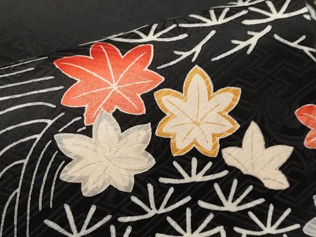 平和屋本店●極上　九寸名古屋帯　絞り　駒刺繍　雲取り流水枝花文　黒地　逸品　未使用　CYAA0717s4_5