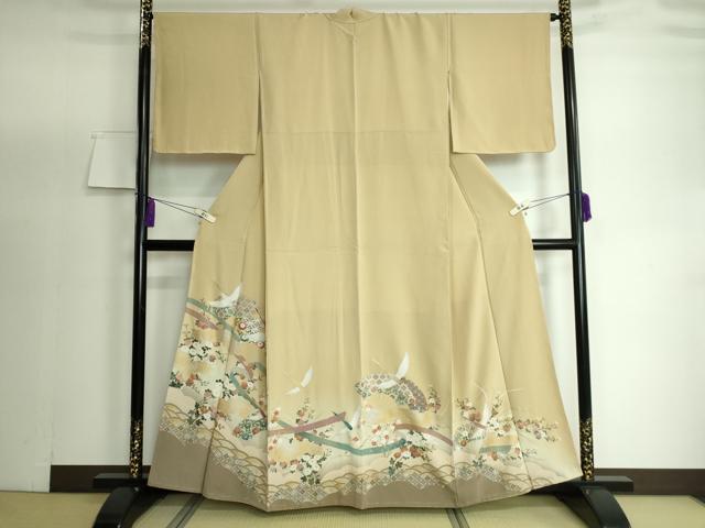 美品 振袖 深い黄緑 扇面 鶴 花文 雪輪 金彩加工 金駒刺繍 身丈154cm 美品 振袖 深い黄緑 扇面 鶴 花文 雪輪 金彩加工 金駒刺繍