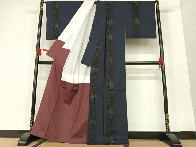 平和屋着物○本場大島紬 9マルキ 蔦の葉文 正絹 逸品 AAAT0673zg