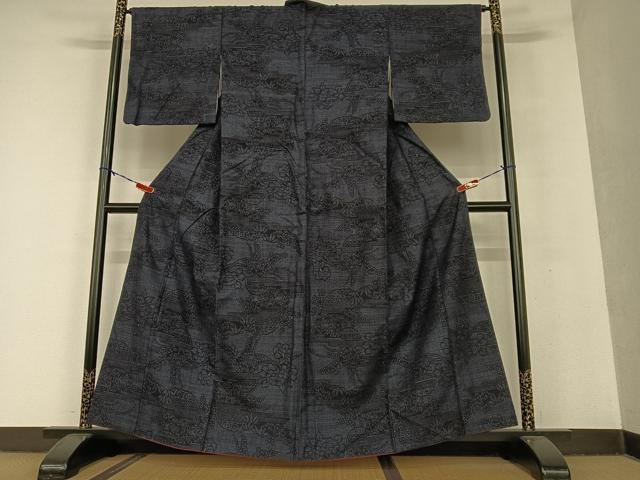 平和屋着物○本場結城紬 重要無形文化財 100亀甲 草花文 正絹 逸品