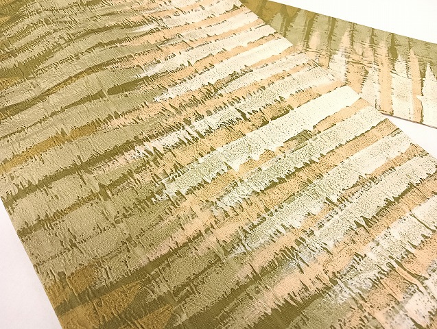 平和屋着物●松煙染の第一人者　川島草苑　九寸名古屋帯　ふくれ織　抽象文様　下駄　ますいわ屋扱い　正絹　逸品　未使用　DAAU6614ob 平和屋着物○松煙染の第一人者 川島草苑 九