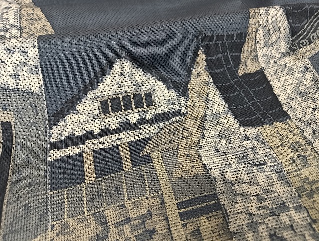 平和屋着物●本場大島紬　訪問着　ろうけつ染め　家屋風景文　正絹　逸品　AAAU4262np 平和屋着物○本場大島紬 訪問着 ろうけつ染め 家屋風景文 正絹 逸品