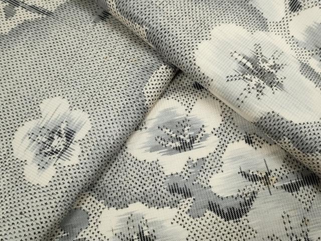 平和屋着物●本場大島紬　白大島　7マルキ　雲重ね枝花文　総絣　正絹　逸品　CAAS9256th