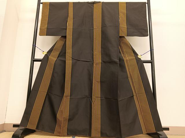 平和屋着物●本場黄八丈　黒八丈　平織　縞　黒地　正絹　逸品　BAAT3185hv