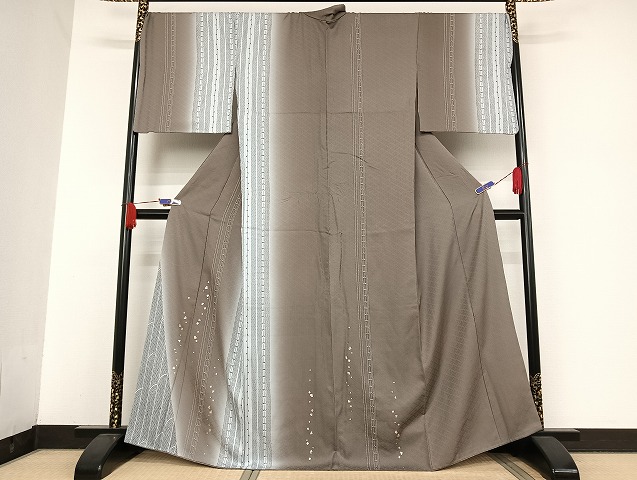 平和屋着物●訪問着　箔散らし　暈し染め　金銀彩　正絹　逸品　AAAU4352np