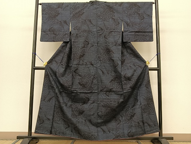 平和屋着物▽本場結城紬　重要無形文化財　単衣　100亀甲　草花文　正絹　逸品　AAAU8000fy 平和屋着物▽本場結城紬 重要無形文化財 単衣 100亀甲 草花文