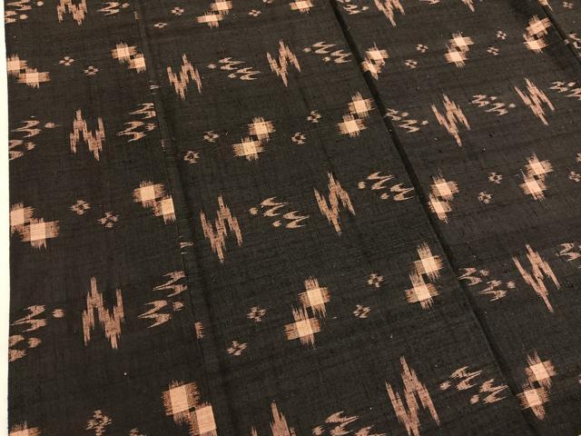 平和屋着物●上質な紬　琉球絣文様　正絹　逸品　BAAT6704hv