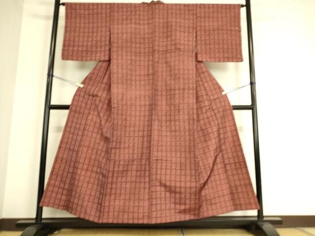 ベージュ系　シンプルな格子柄　単衣紬 ベージュ系 シンプルな格子柄 単衣紬 正絹紬 格子の単衣 |