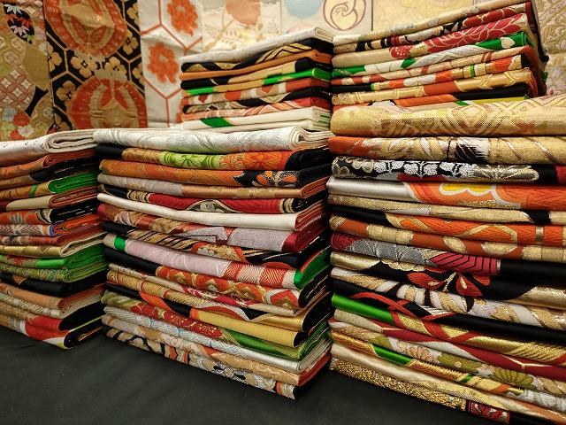 平和屋本店■袋帯 西陣 まとめて100点 向かい鶴 人物 向かい蝶 更紗 花柄 宝相華 佐竹孝機業店 佐賀錦 未使用品あり 全て正絹 se3290