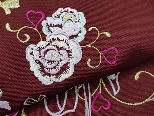 平和屋着物○女性 行灯袴 総刺繍 花唐草文 桑の実色