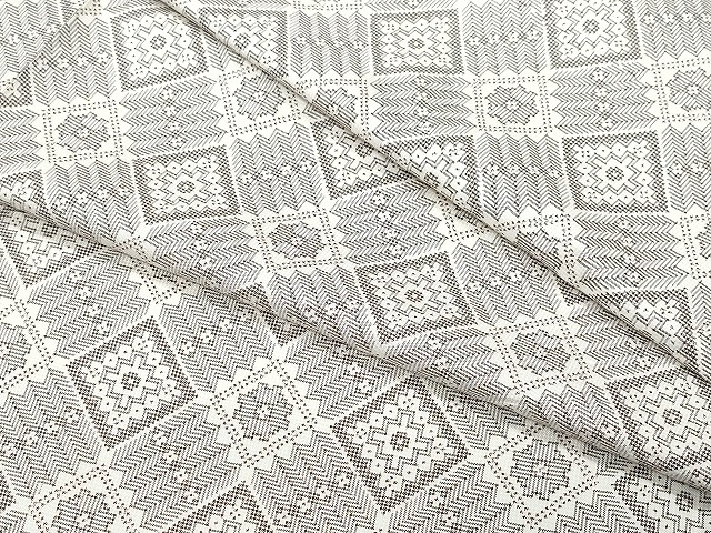 平和屋着物●本場大島紬　白大島　120亀甲　雲取り舞葉文　正絹　逸品　CAAU9883vf 平和屋着物○本場大島紬 白大島 120亀甲 雲取り舞葉文 正絹