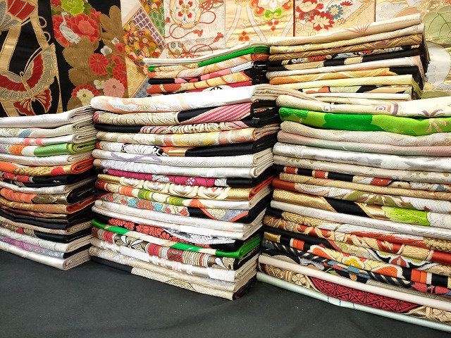 平和屋着物○本場大島紬 9マルキ 古代染色純泥染 松皮菱花文 証紙付き