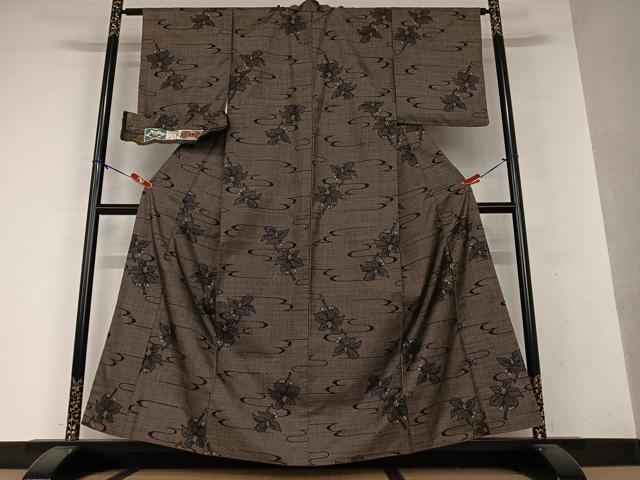 平和屋着物●本場大島紬　純泥染　手織り　一元7マルキ　流水文　平田絹織物謹製　証紙付き　正絹　逸品　未使用　AAAY9924np 平和屋着物○本場大島紬 純泥染 手織り 一元7マルキ 流水文 平田