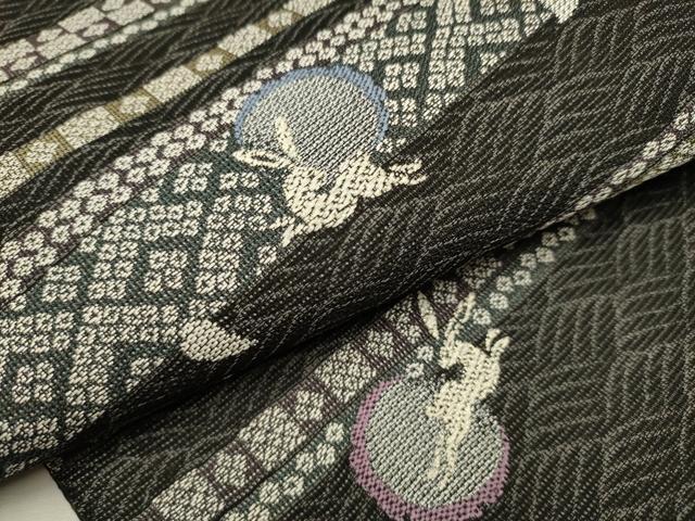 平和屋着物○両面 六通柄袋帯 瓢箪 跳兎 黒地 銀糸 正絹 逸品