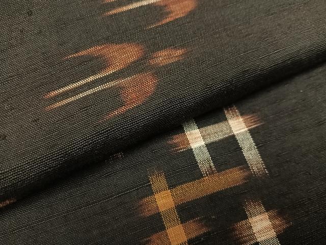 平和屋着物○国指定重要無形文化財 本場久米島紬 手織 琉球