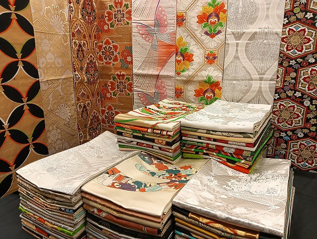 平和屋着物■袋帯 西陣 まとめて100点 向かい鶴 孔雀 尾長鳥 人物 蝶 菊 更紗 花柄 七宝 正倉院 金銀糸 など 未使用品あり 全て正絹 mmm941