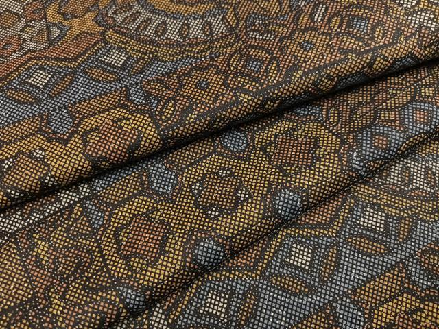 平和屋着物●本場染大島紬　幾何学花文　正絹　逸品　未使用　AAAZ0583ph