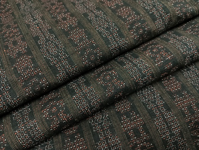 平和屋着物●本場結城紬　重要無形文化財　100亀甲　間道　正絹　逸品　未使用　AAAZ1998ph