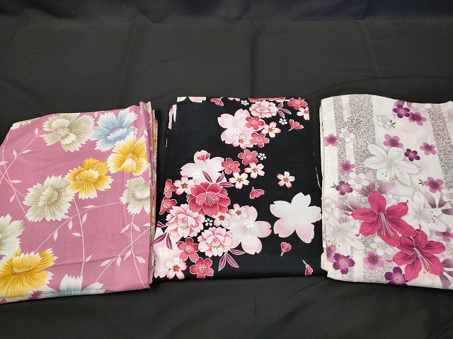 平和屋本店■浴衣 まとめて 3点 花柄 百合 ラメ R・KIKUCHIブランド しじら織 など 着用可能多数 未使用品あり ppp2464 km