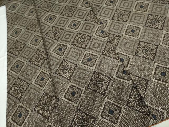 平和屋着物○本場大島紬 龍郷絣 花菱文 正絹 逸品 DAAW5209ud