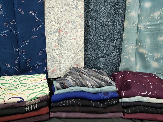 平和屋本店■夏物 小紋 絽 紗 まとめて20点 蝶 風景 花柄 暈し染め ろうけつ染め 手描き 着用可能多数 全て正絹 se3634