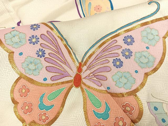 平和屋着物○豪華振袖 駒刺繍 舞蝶文 金彩 正絹 逸品 AABB3627ph