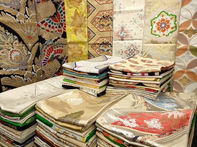 平和屋本店■袋帯 西陣 まとめて100点 向かい鶴 孔雀 蝶 更紗 花柄 七宝 宝相華 佐賀錦 金銀糸 など 未使用品あり 全て正絹 se3698