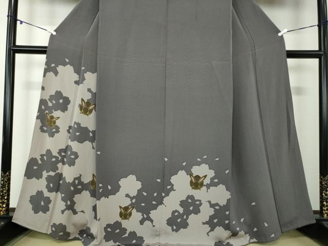 平和屋着物○訪問着 舞桜シルエット 兎 鬼しぼ縮緬 金彩 正絹 逸品