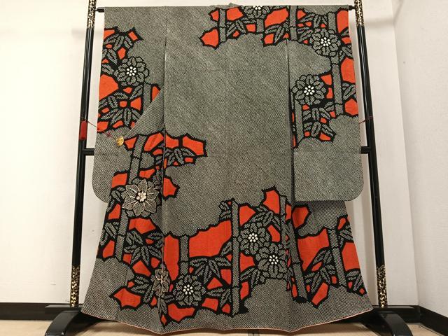 平和屋着物●豪華振袖　駒刺繍　絞り　草花文　黒地　正絹　逸品　AABC0644ph