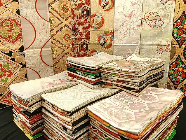 平和屋着物■袋帯 西陣 まとめて100点 向かい鳳凰 孔雀羽 蝶 松竹梅 更紗 花柄 正倉院 金銀糸 など 未使用品あり 全て正絹 mmm035