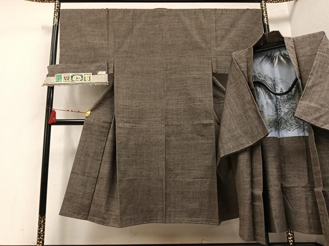 平和屋着物●男性　真綿結城紬　アンサンブル　手織り　色無地　江戸鼠色　おく玉　奥順織物謹製　反端付き　正絹　逸品　AABE5848ph
