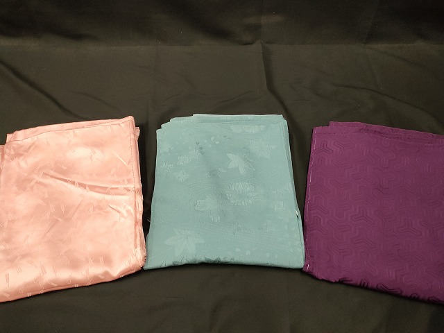 平和屋本店■色無地 まとめて 3点 花柄 竜田川文様 毘沙門亀甲 地紋 など 着用可能多数 未使用品あり 全て正絹 ppp3233