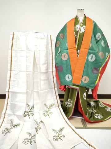 平和屋本店●極上　十二単セット　唐衣・表着・裳 　和装　婚礼　結婚式　神社挙式　唐織　舞蝶丸文　逸品　CYAA4548s6