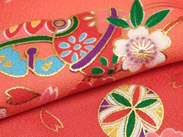 平和屋着物[]七五三　女の子　３歳　祝着　三つ身　長襦袢(単衣・半衿刺繍)・被布セット　鈴花文　暈し染め　金彩　DABA3970ma_4