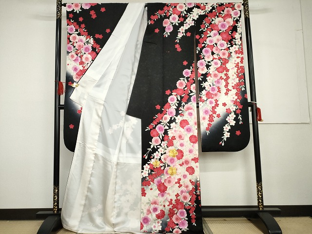 平和屋着物●豪華振袖　駒刺繍　枝垂れ花文　暈し染め　黒地　金彩　正絹　逸品　AABG7960cs_1