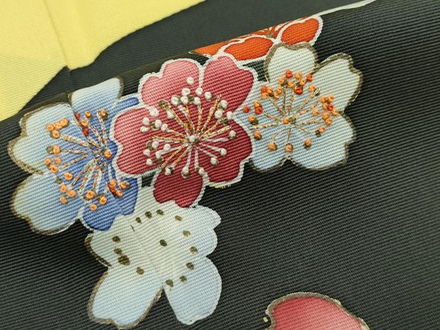 平和屋本店●極上　創業460年・千總　着物デザイナーきよ彦　訪問着　中国三大刺繍　相良刺繍　舞花文　金彩　芥子色地　逸品　CZAA5501s6 平和屋本店○極上 創業460年・千總 着物デザイナーきよ彦 訪問着 中国