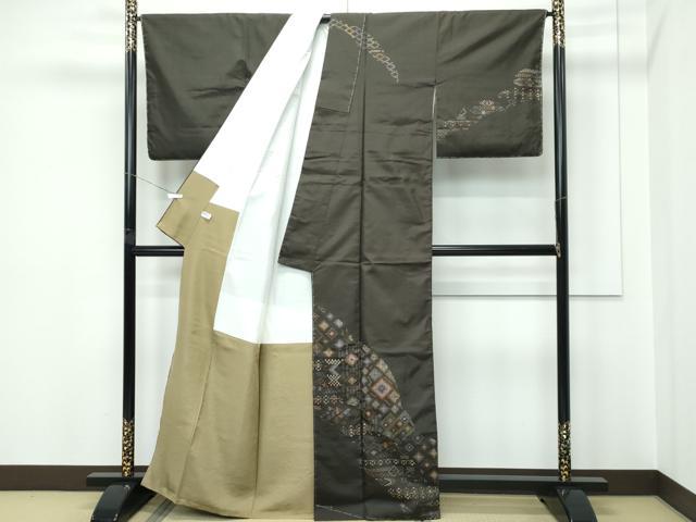 平和屋本店●極上　訪問着　本場染大島紬　刺繍　手花織　檳榔子染色地　逸品　未使用　CZAA5546s6 平和屋本店□極上 本場大島紬 割り込み絣 舞蝶花文 黒地 逸品 未使用