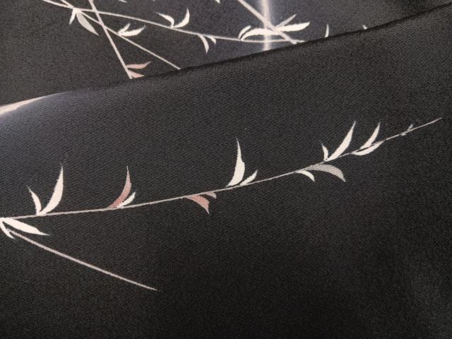 平和屋着物●小振袖　二尺袖　草木文　暈し染め　黒地　正絹　逸品　AABH3870ph_5