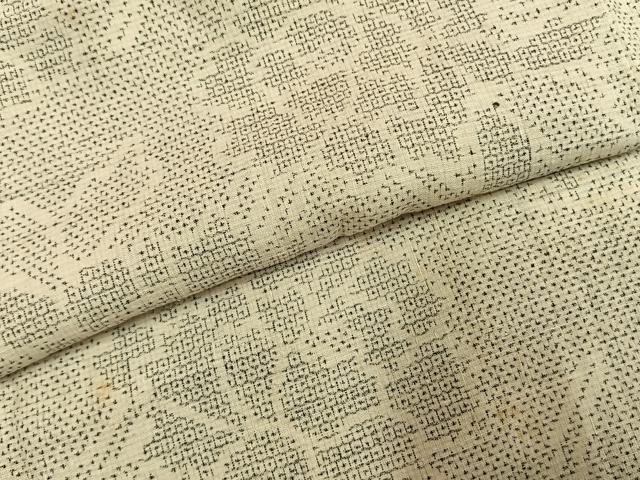 平和屋着物●本場結城紬　重要無形文化財　100亀甲　草花文　正絹　逸品　AABH0913fy_4