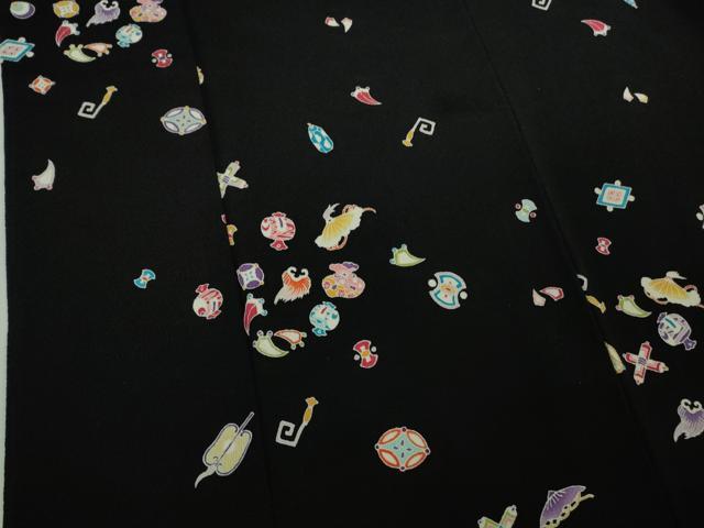 平和屋本店●極上　小紋　宝尽くし　黒地　鬼しぼ縮緬　逸品　DZAA7054kh6_4