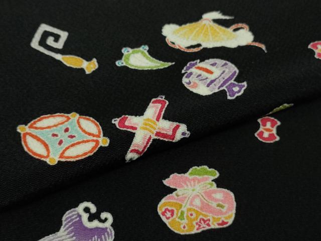 平和屋本店●極上　小紋　宝尽くし　黒地　鬼しぼ縮緬　逸品　DZAA7054kh6_6